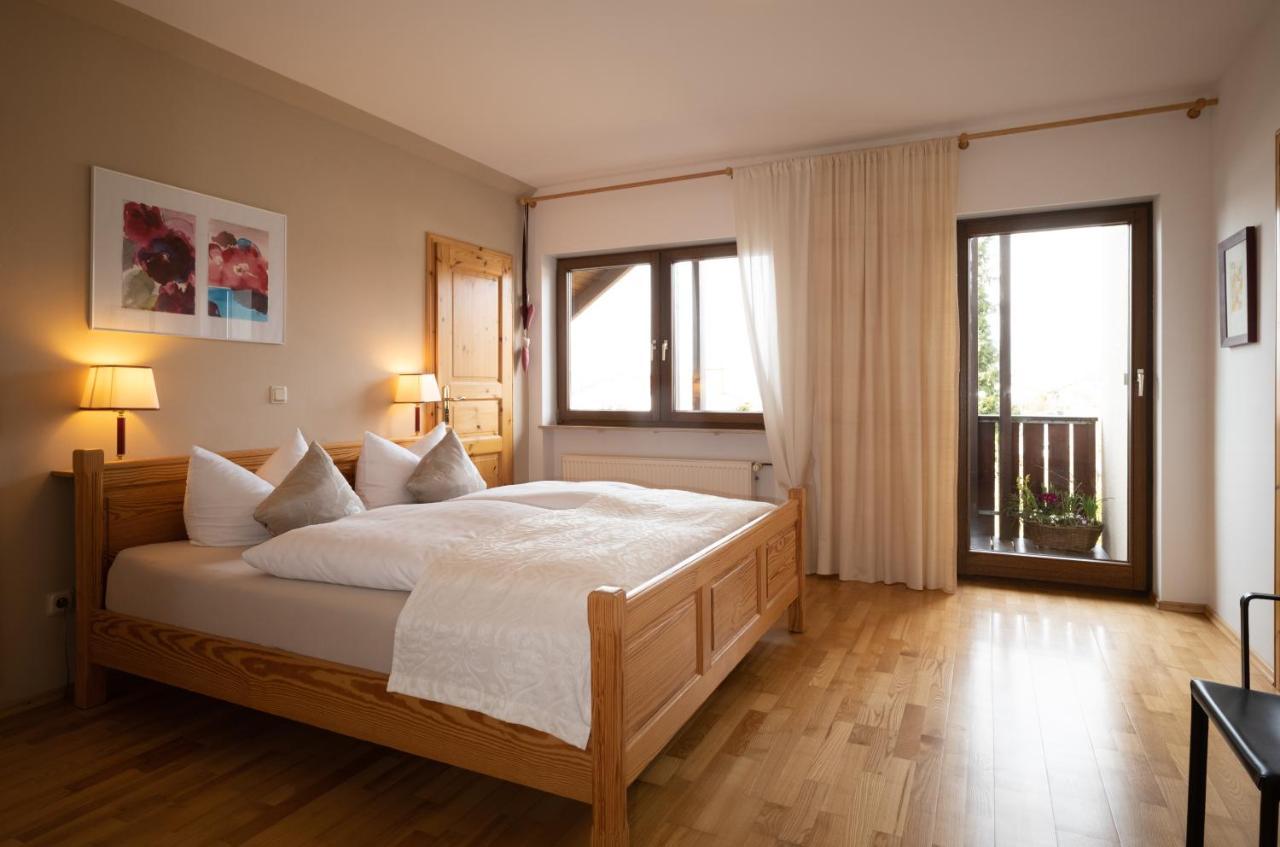 Gaestehaus Heintz Merzig Esterno foto